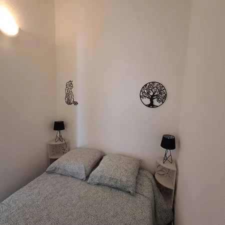 Maison Fleurs Des Sables Apartamento *